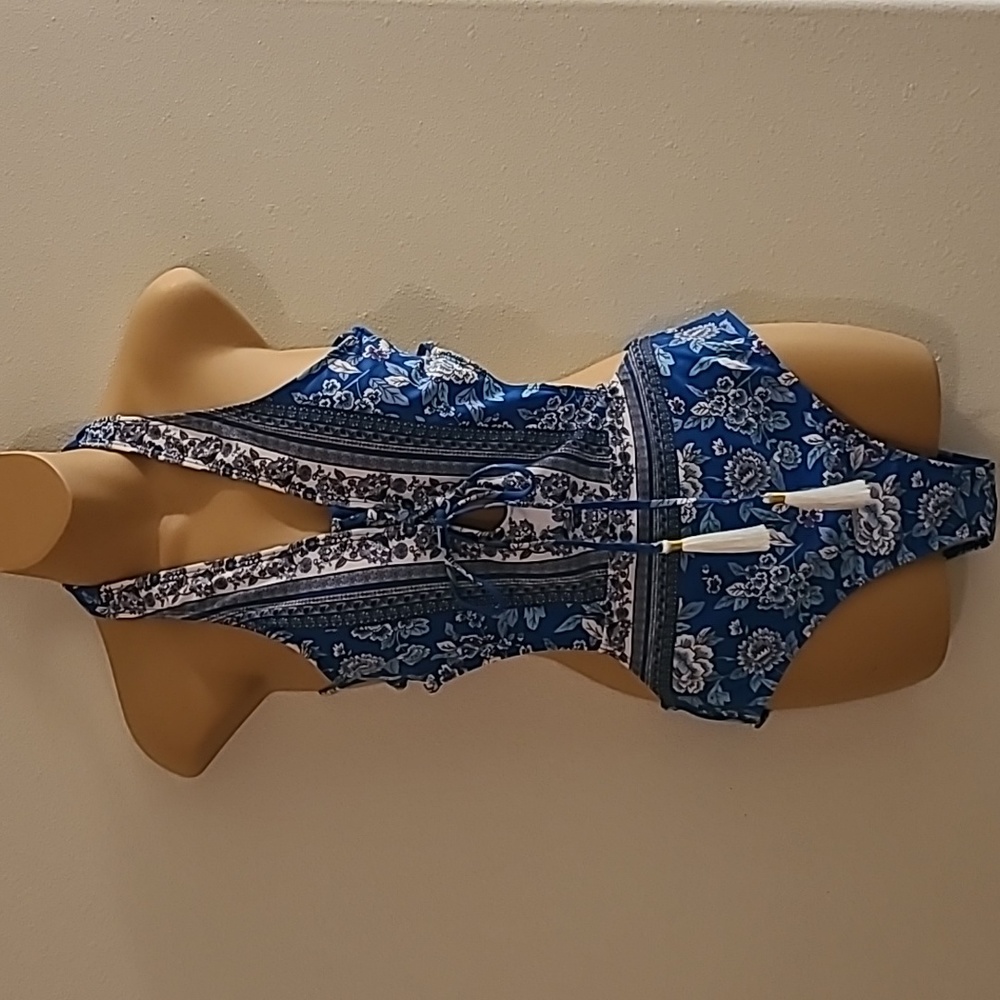 NWOT Shein one-piece Swimsuit size L